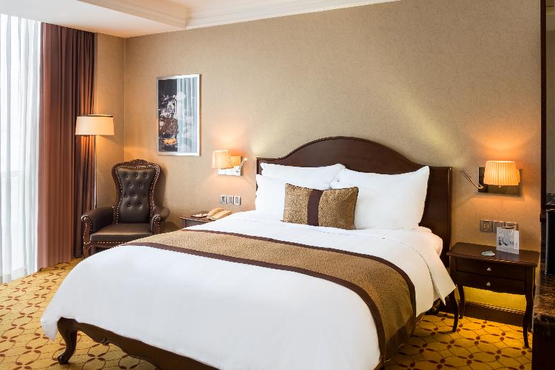 اتاق کلاب, Eastin Grand Hotel Saigon