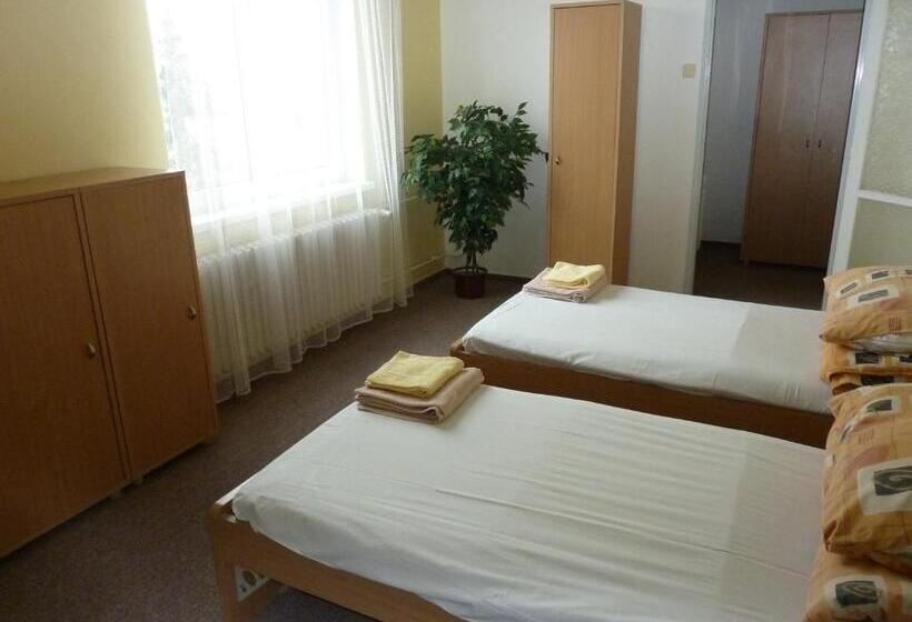 标准间, Ový Dům