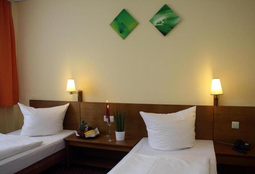 Номер Стандарт, Quick Hotel Dresden West