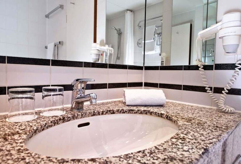 Номер бизнес-класса, Wyndham Garden Hennigsdorf Berlin