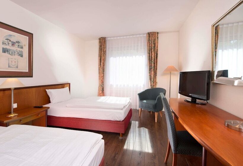Номер бизнес-класса, Wyndham Garden Hennigsdorf Berlin