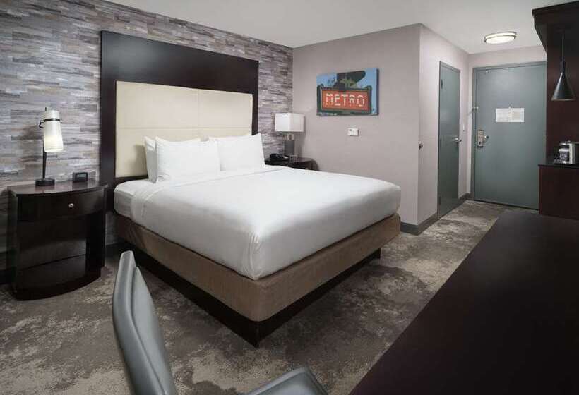 اتاق استاندارد با تخت بزرگ, Doubletree By Hilton Orlando Airport