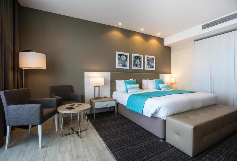 اتاق سوپریور با چشم‌انداز باغ, Salini Resort