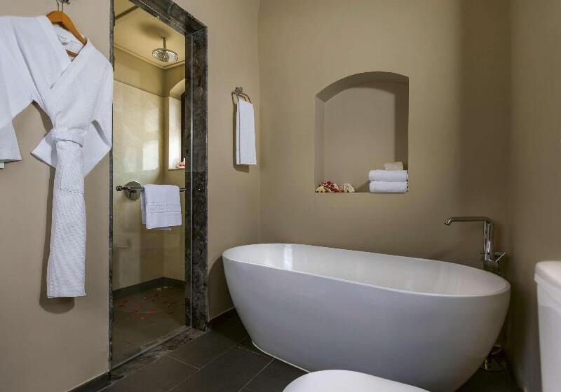 سوییت با چشم‌انداز دریا, Movenpick Resort El Quseir