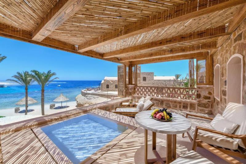 سوییت جونیور با چشم‌انداز دریا, Movenpick Resort El Quseir