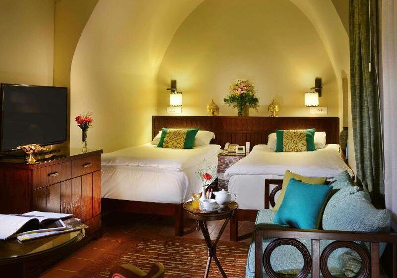 اتاق سوپریور با چشم‌انداز دریا, Movenpick Resort El Quseir