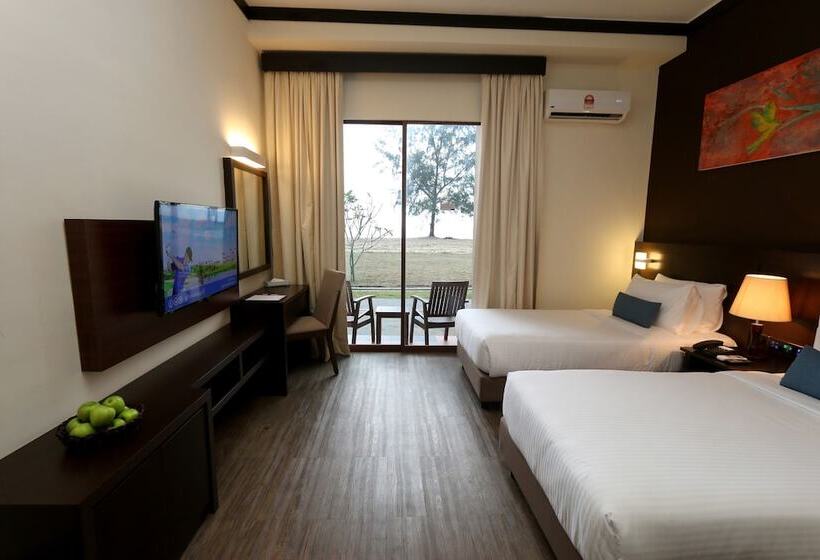 Номер Superior Вид на Море, Villea Rompin Resort & Golf