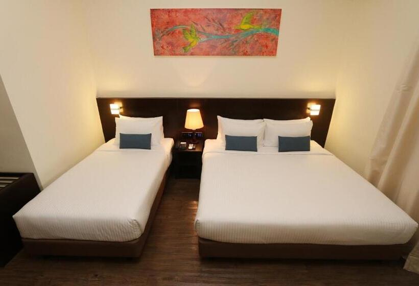 Трехместный Номер Superior, Villea Rompin Resort & Golf