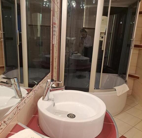 شقة غرفة نوم واحدة مزودة بشُرفة, Trojak