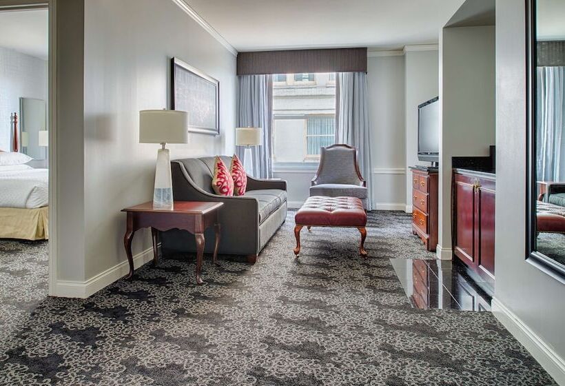 Люкс, Embassy Suites By Hilton Portland Downtown