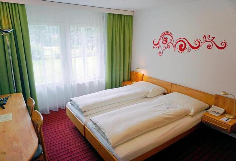 سوییت, Typically Swiss Hotel Altana