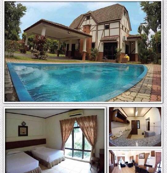 ویلای 4 خوابه, A Famosa Resort
