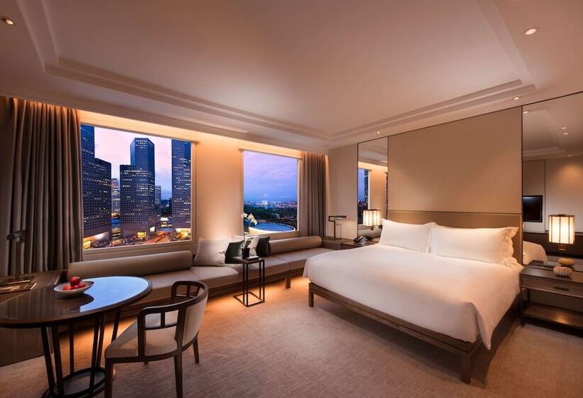اتاق اجرایی, Conrad Centennial Singapore