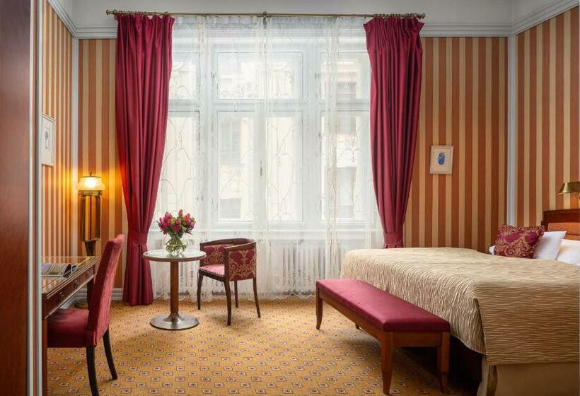 اتاق لوکس, Paris Prague