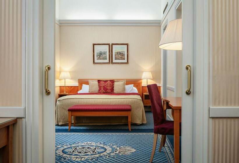 سوییت, Paris Prague