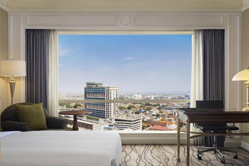 Номер Deluxe, Jw Marriott Hotel Surabaya