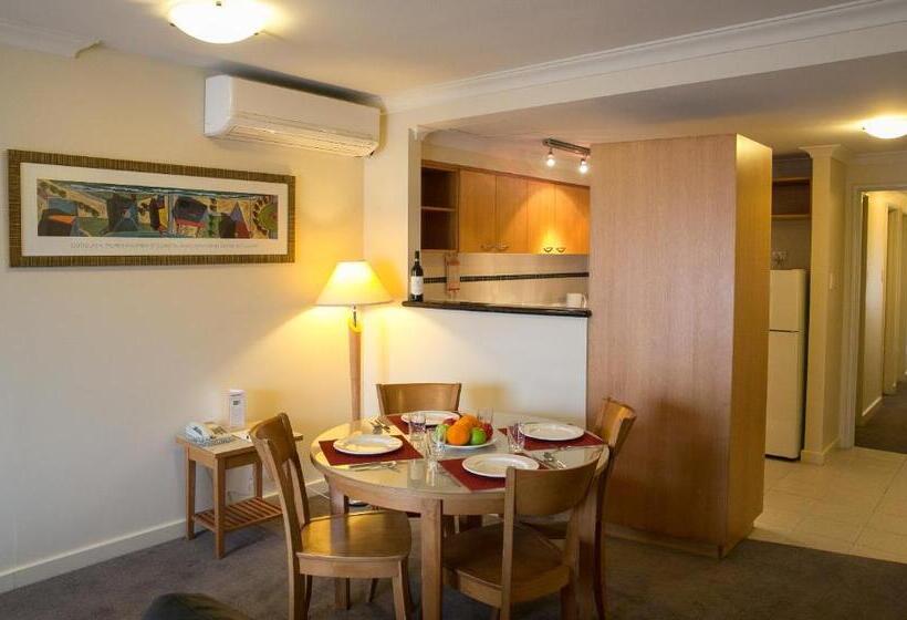 침실 2개 아파트, Nesuto Mounts Bay