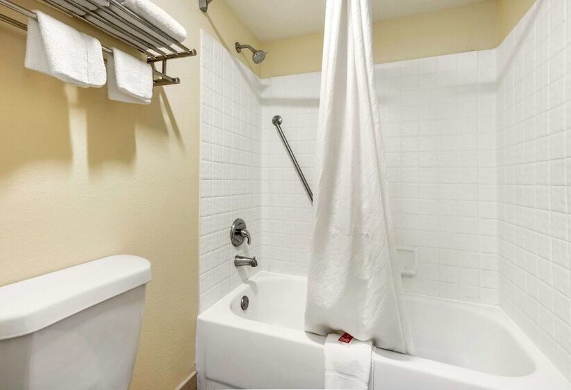 Cameră Standard 2 Paturi Duble, Econo Lodge