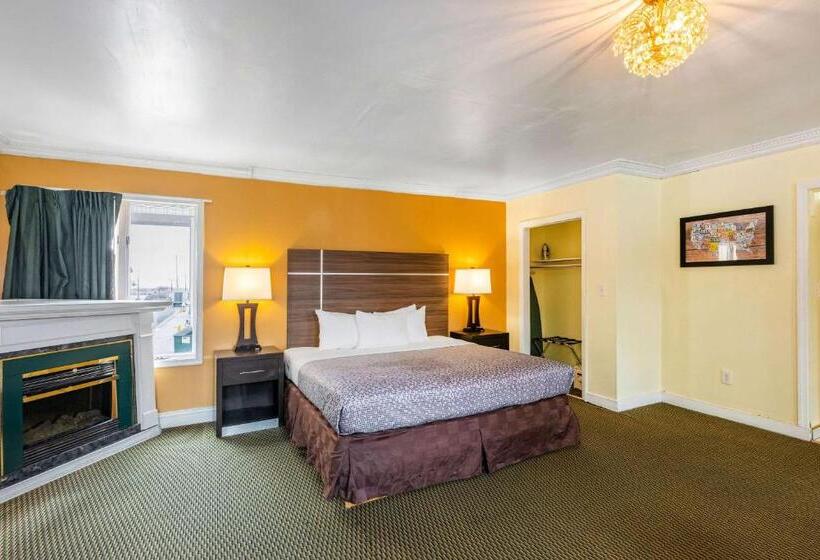 스탠다드 룸 킹사이즈 침대, Econo Lodge Beach And Boardwalk