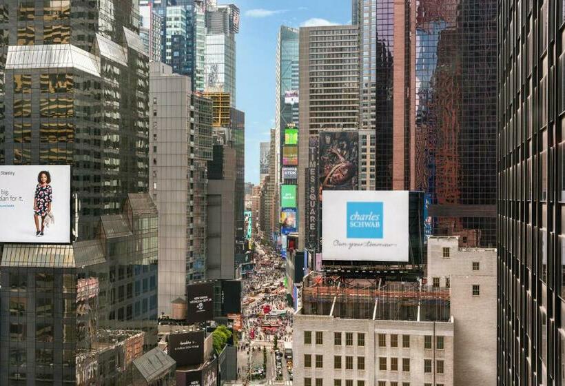 اتاق دلوکس با تخت کینگ و چشم‌انداز, M Social Hotel Times Square New York