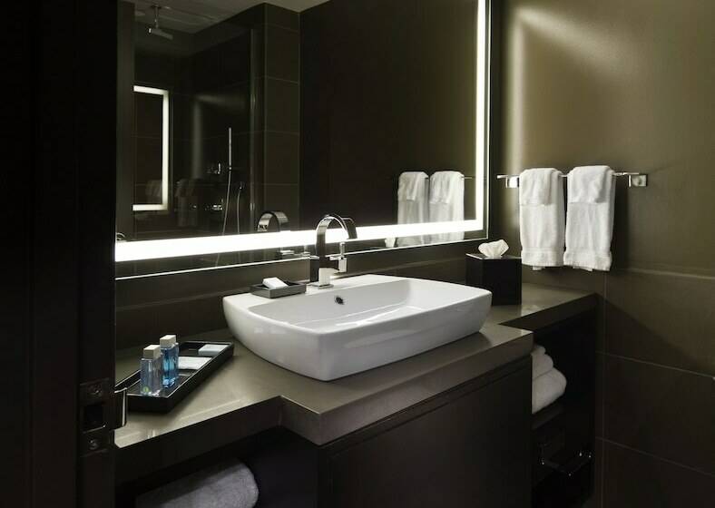 اتاق سوپریور با چشم‌انداز رودخانه, M Social Hotel Times Square New York