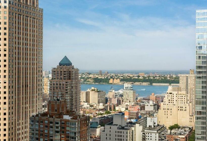 اتاق سوپریور با تخت بزرگ, M Social Hotel Times Square New York