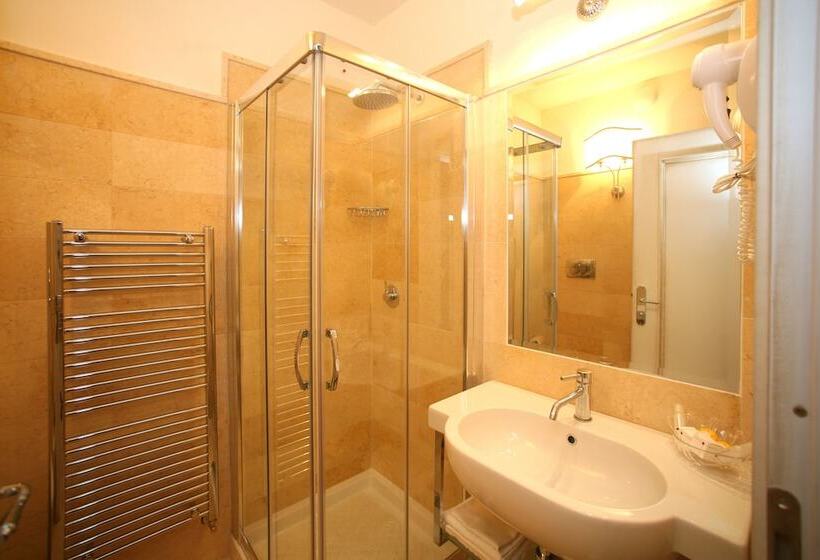 Номер Стандарт, Palace Hotel Vieste