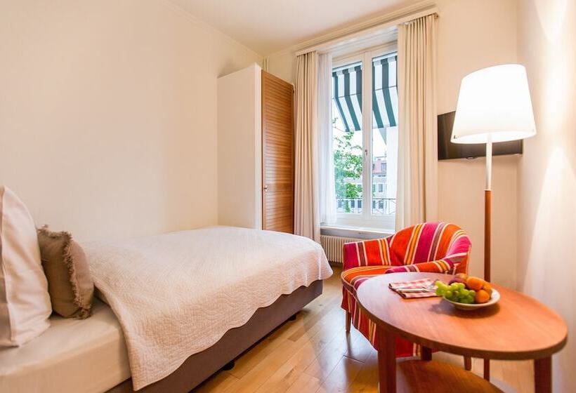 اتاق استاندارد یک نفره, Boutique Hotel Seegarten
