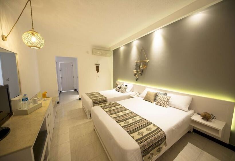 اتاق استاندارد سه نفره, Meraki Resort  Adults Only