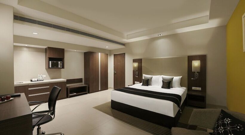 Номер Executive, Grand Mercure Vadodara Surya Palace