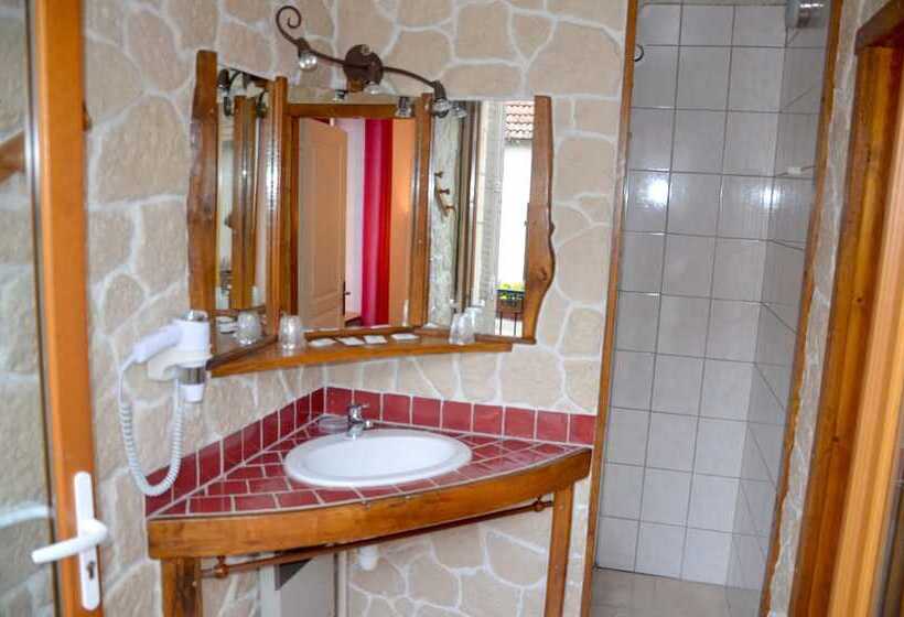 Номер Стандарт, Chez Jeannette