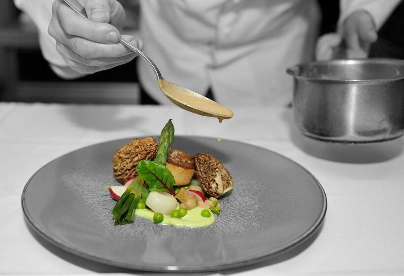 اتاق استاندارد, Logis Hôtel Restaurant Le Medicis