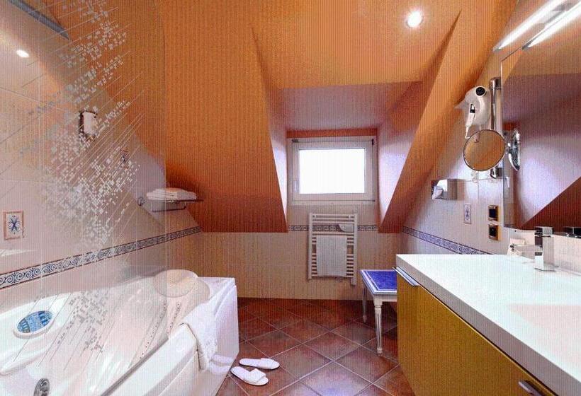 سوییت جونیور, Logis Hôtel Restaurant Le Medicis