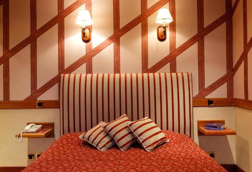 سوییت جونیور, Logis Hôtel Restaurant Le Medicis