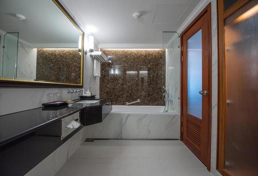اتاق لوکس, The Empress Hotel   Sha Extra Plus