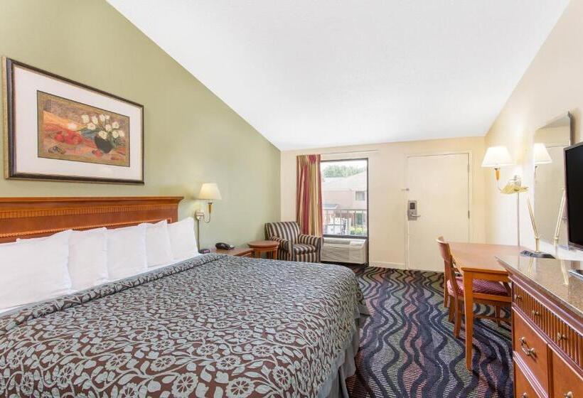 חדר סטנדרט עם מיטת קינג, Days Inn By Wyndham Florence/i95 North