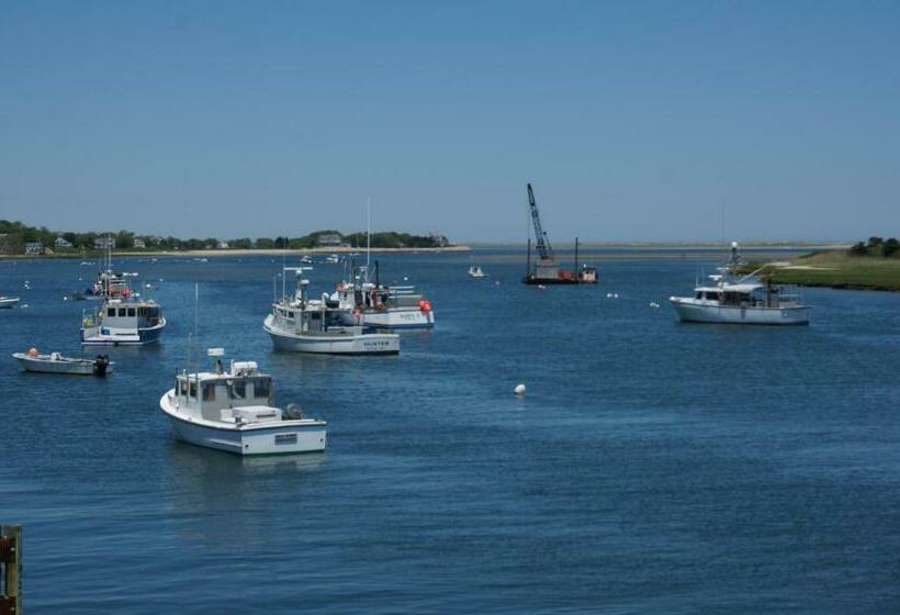 Номер Стандарт Боковой Вид на Море, Chatham Tides