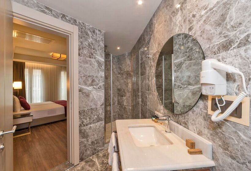 اتاق اکونومی, Golden Royal Hotel & Spa