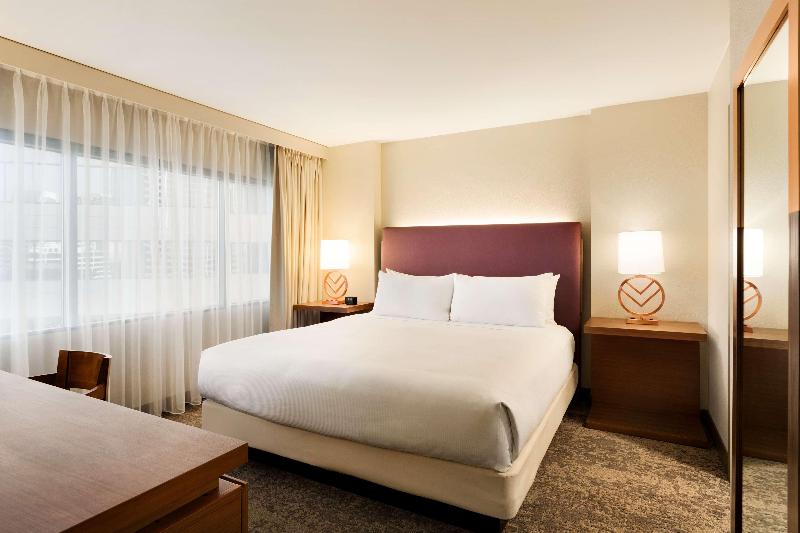 Люкс Кровать Кинг, Embassy Suites By Hilton Phoenix Downtown North