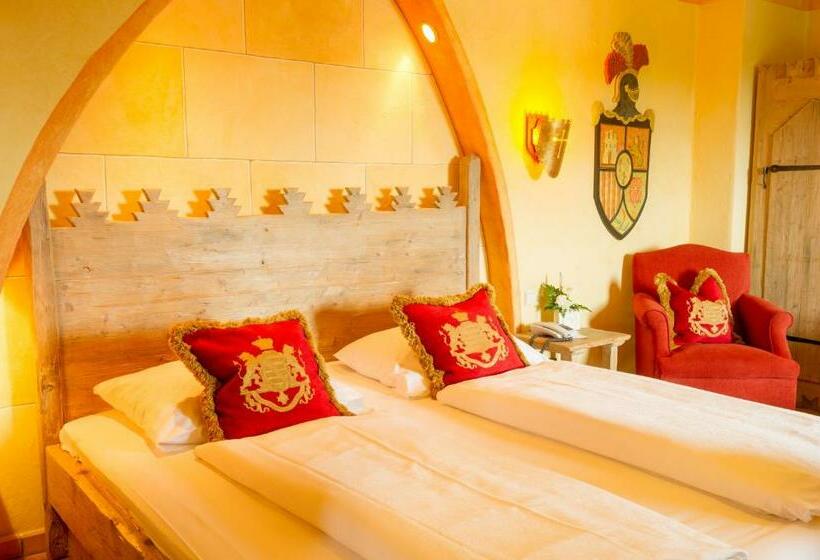 Номер Стандарт Индивидуальный, 4 Sterne Burghotel Castillo Alcazar, Europa Park Freizeitpark & Erlebnis Resort