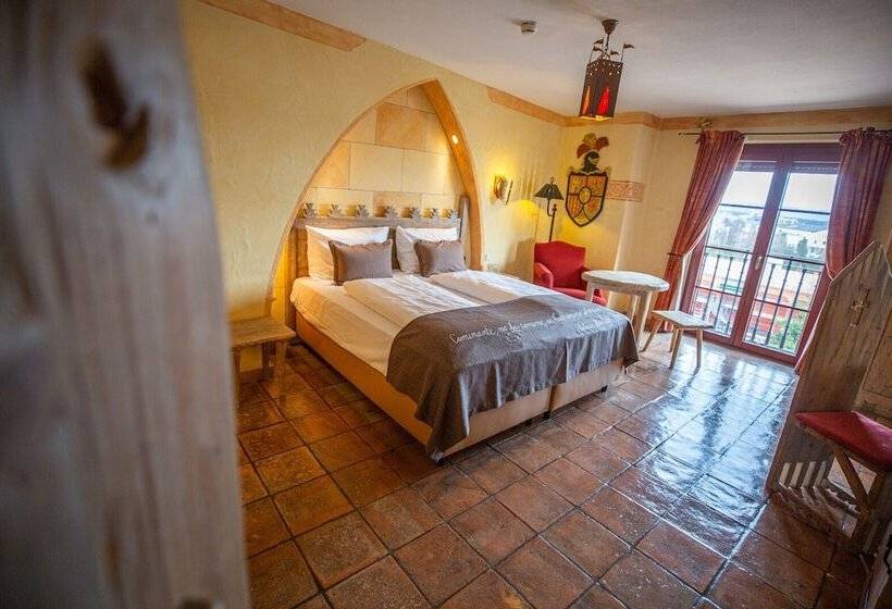 Номер Стандарт, 4 Sterne Burghotel Castillo Alcazar, Europa Park Freizeitpark & Erlebnis Resort