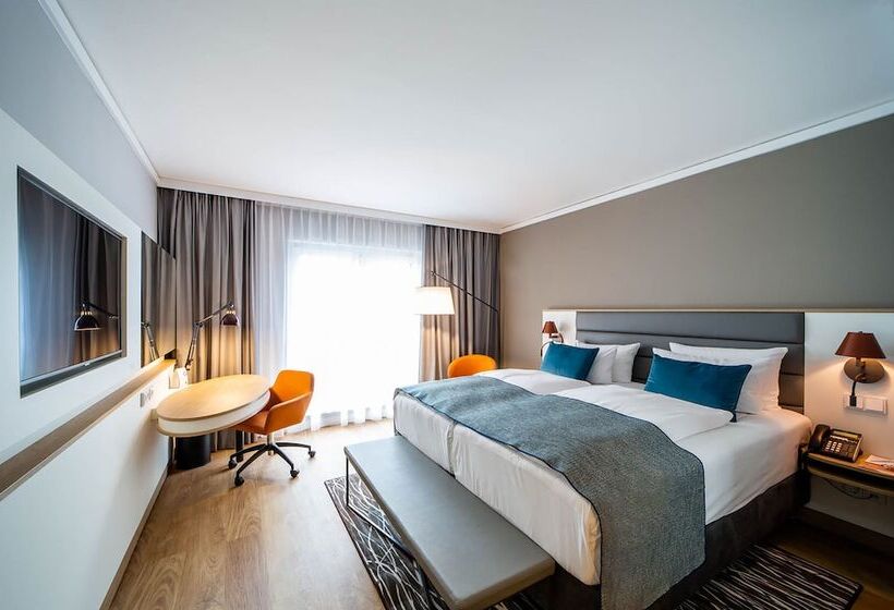 Номер Стандарт, Holiday Inn Berlin Airport   Conference Centre, An Ihg