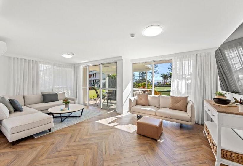 Апартаменты Superior 2 Спальни, Burleigh Beach Tower
