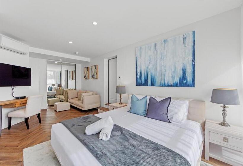 Апартаменты Superior 3 Спальни, Burleigh Beach Tower