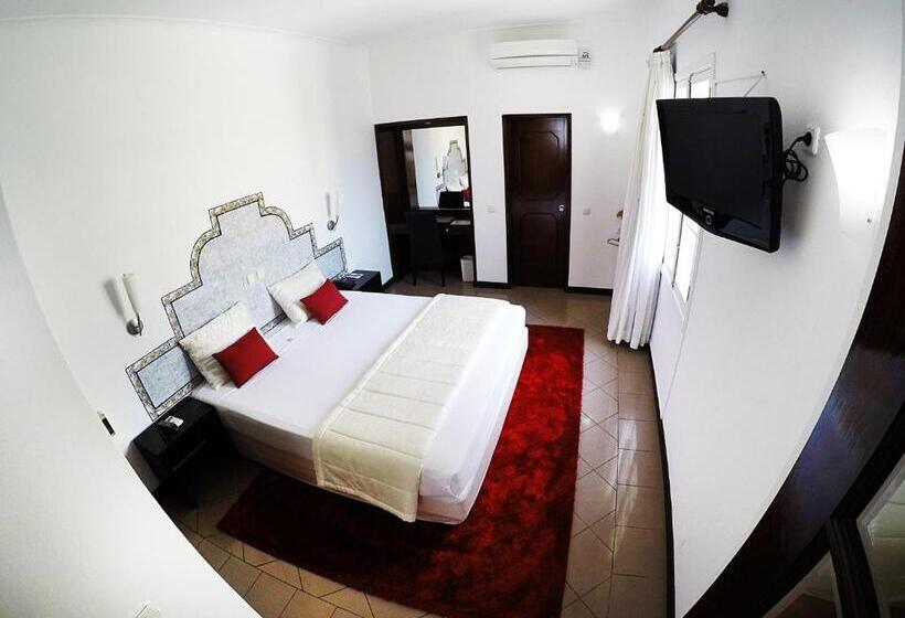 اتاق کلاسیک یک تخته, Continental Luanda