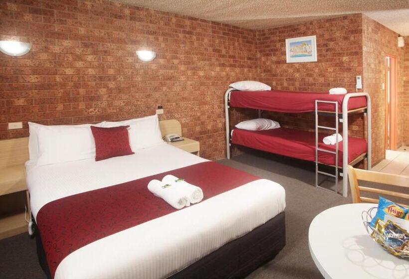 家庭套房, Courtyard Motor Inn