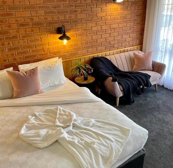 Номер Deluxe Кровать Кинг, Golden River Motor Inn