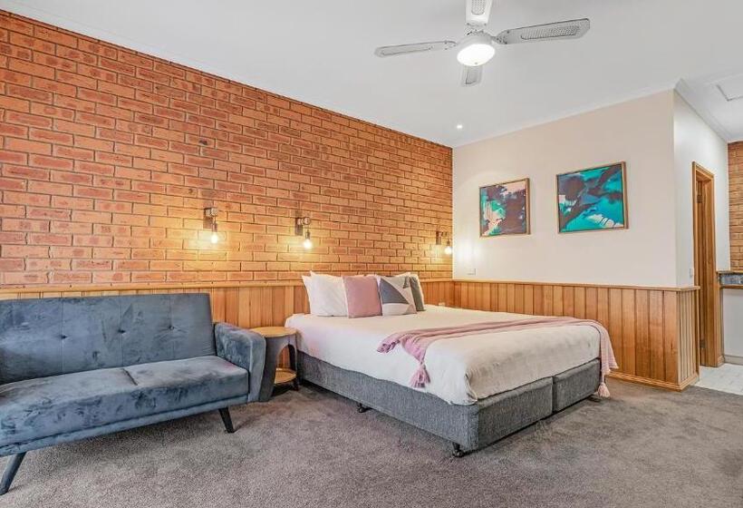 Номер Deluxe Кровать Кинг, Golden River Motor Inn