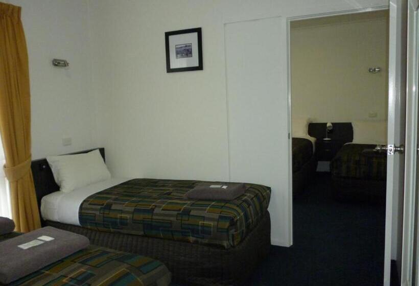 패밀리 룸, Otway Gate Motel