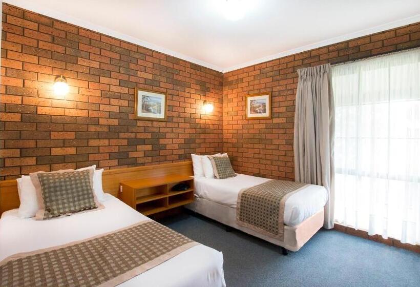 Люкс Семейный 2 Спальни, Sportslander Motor Inn